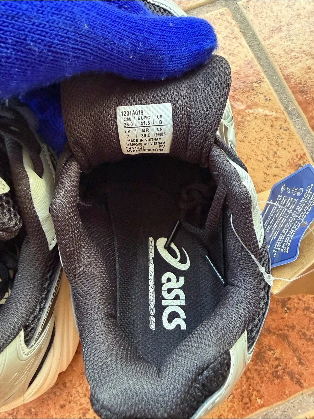 Size 8 Men’s And Women’s 9.5 - Asics Gel Kayano 14 Black and Silver Athletic